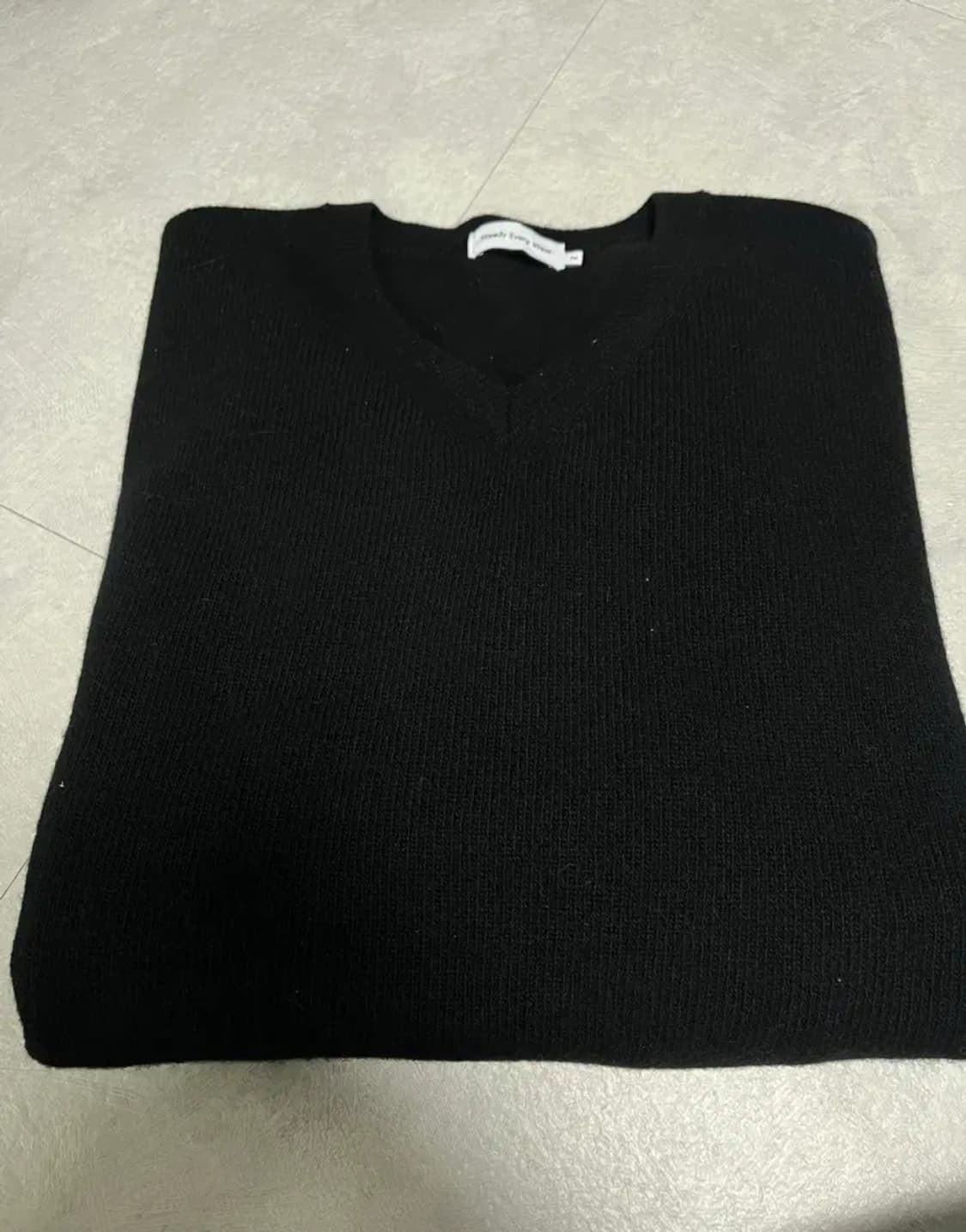 스테디에브리웨어 sew 코지울 브이넥 니트 상품이미지1