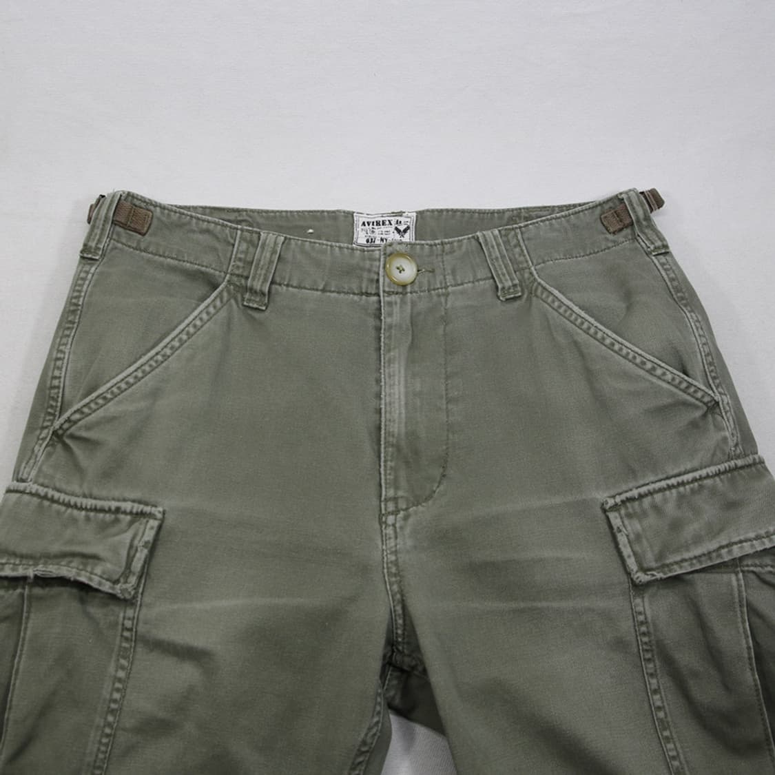 (착용컷) AVIREX M-65 카고 팬츠 (남성용 30) 상품이미지4