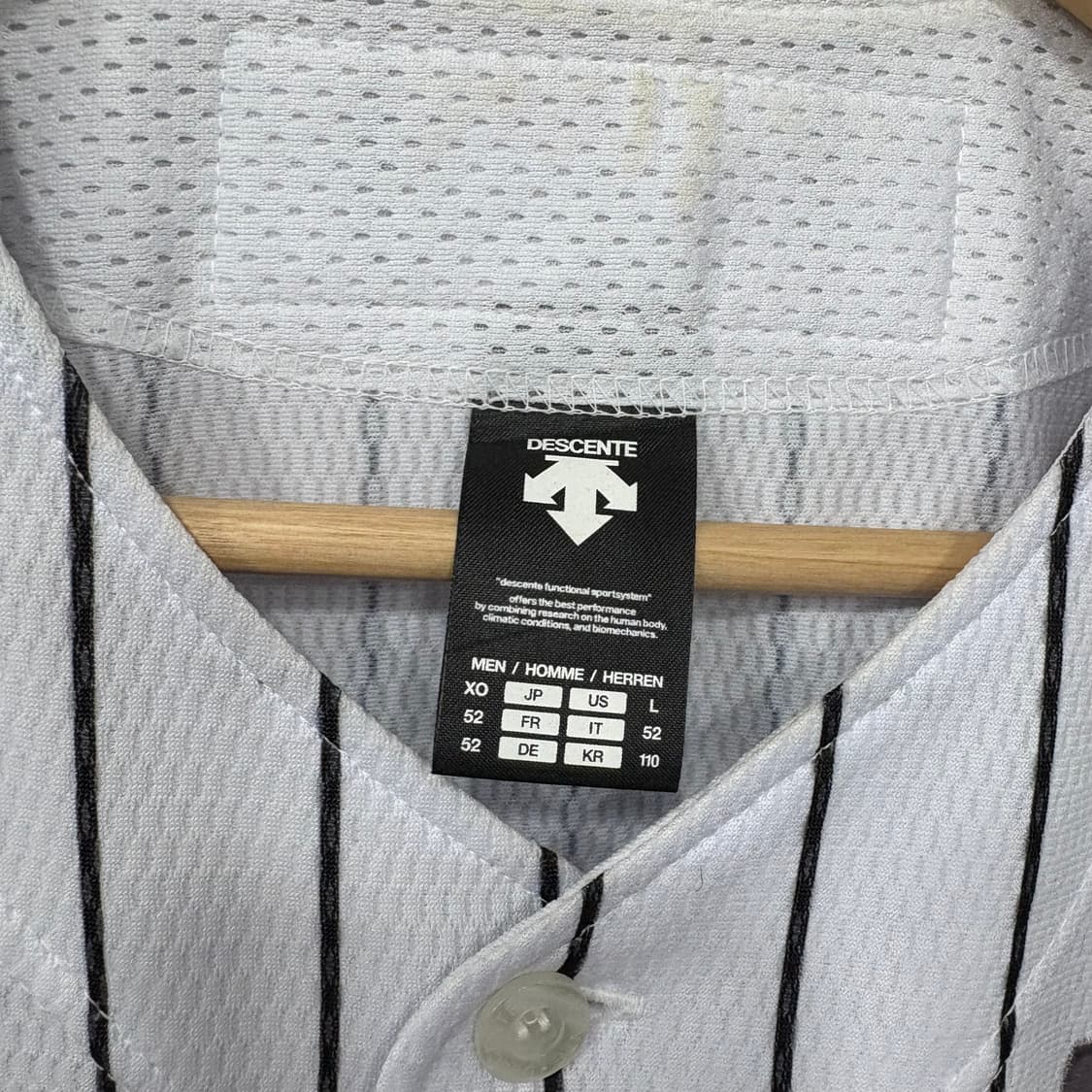 엘지트윈스X데상트 이병규 홈 유니폼 상품이미지3