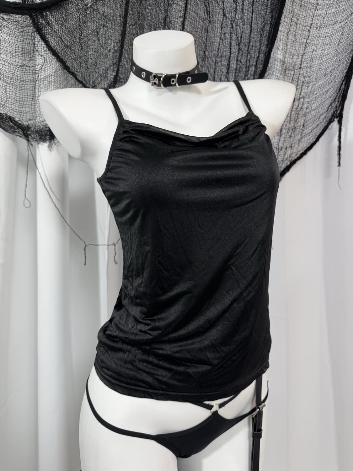 black sleeveless 상품이미지2