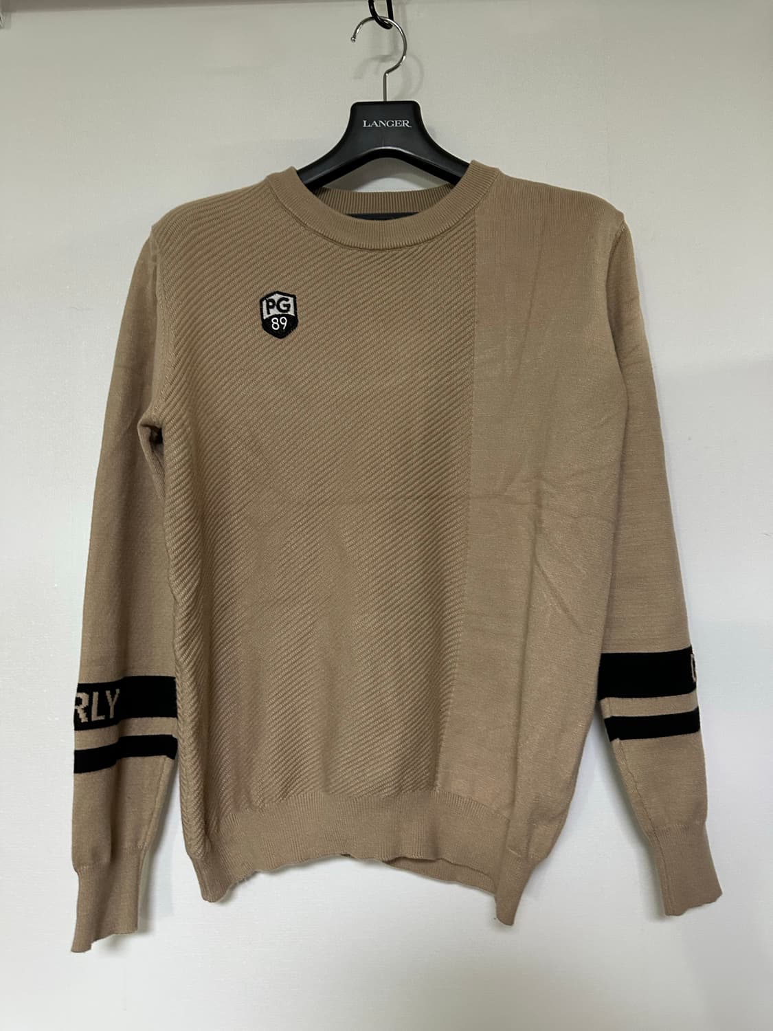 파리게이츠 니트 맨투맨 베이지 상품이미지1