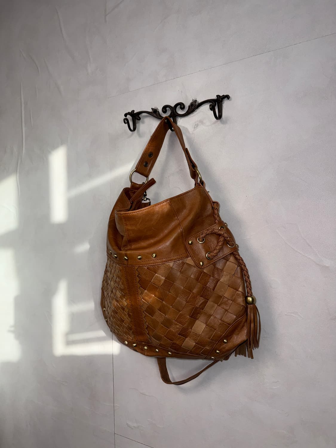 Camel brown woven stud punching 투웨이백 상품이미지2