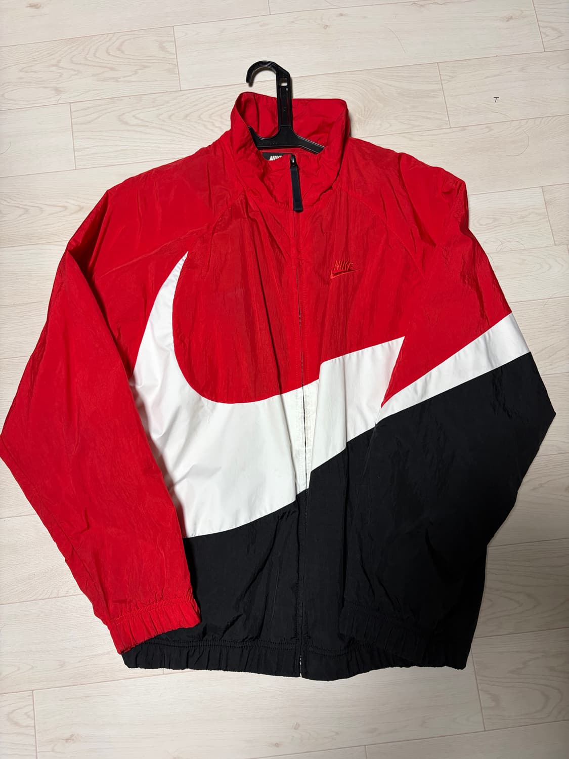 나이키 빅스우시바람막이 상품이미지1