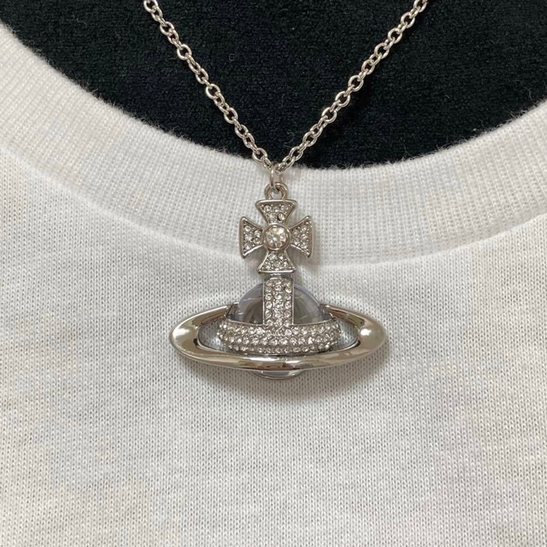 비비안웨스트우드 아카이브 클리어 크리스탈 큐빅 orb 팬던트 목걸이 상품이미지7