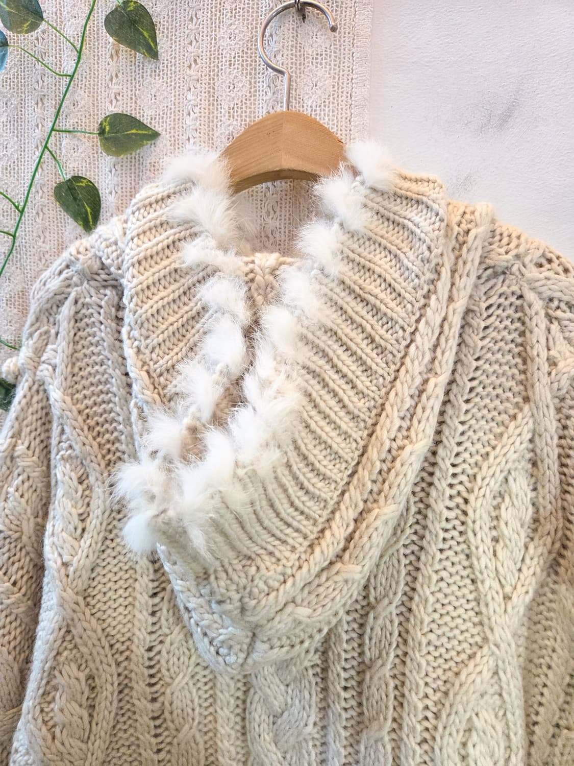 earth music 퍼 트리밍 케이프 가디건 상품이미지5