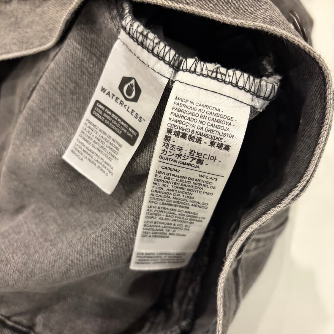 [M] 리바이스 스탠다드핏 데님 트러커 자켓 블랙 B679 상품이미지7