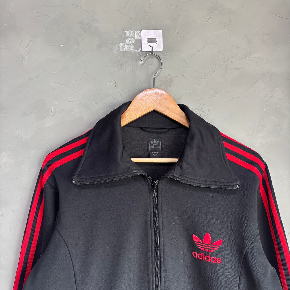 아디다스 빅로고 유로파 져지 트랙탑 검빨 상품이미지2