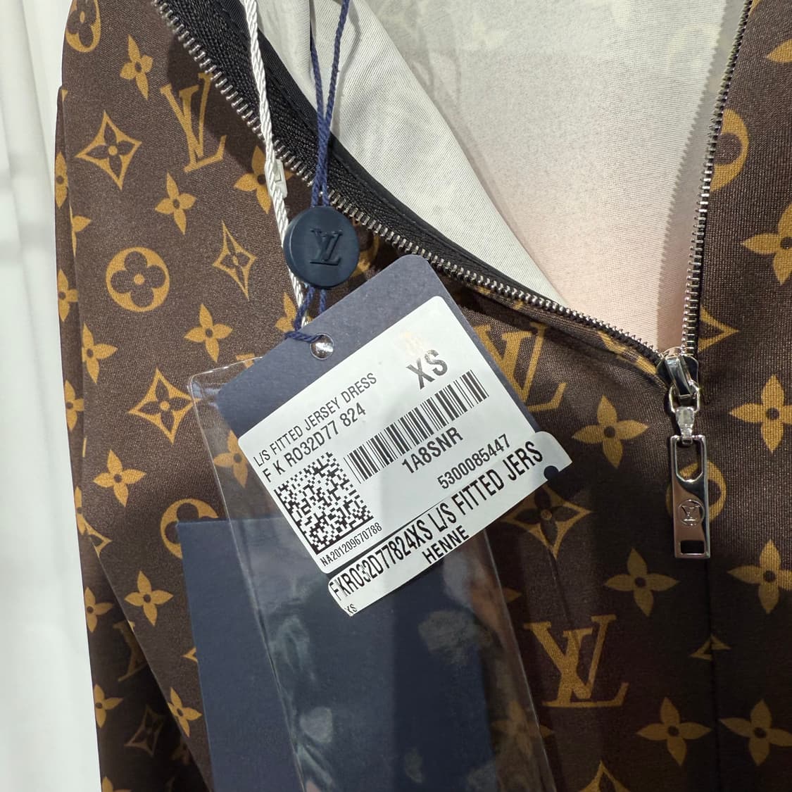 (XS) 루이비통 버질아블로 모노그램 저지 핏 드레스 상품이미지5