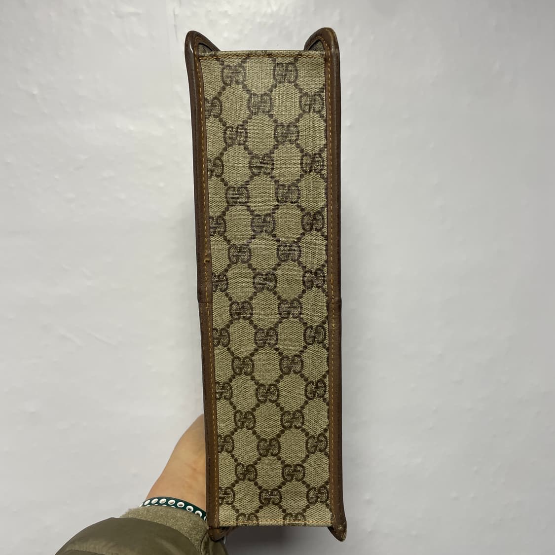 구찌 클래식 빈티지 GG모노그램 수프림 클러치백 상품이미지3