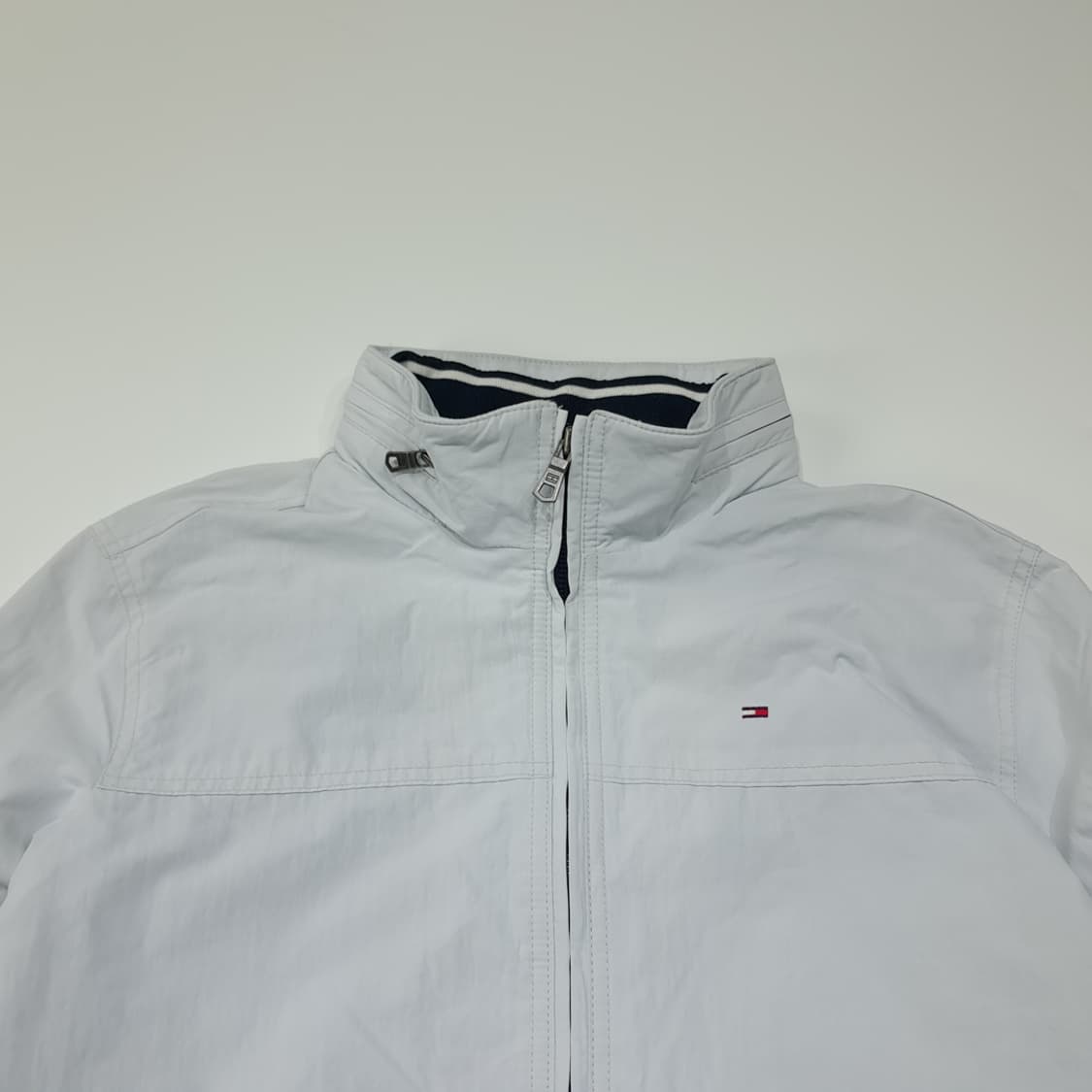 CL717 M 타미힐피거 스탠드칼라 연그레이 바람막이 자켓 상품이미지2