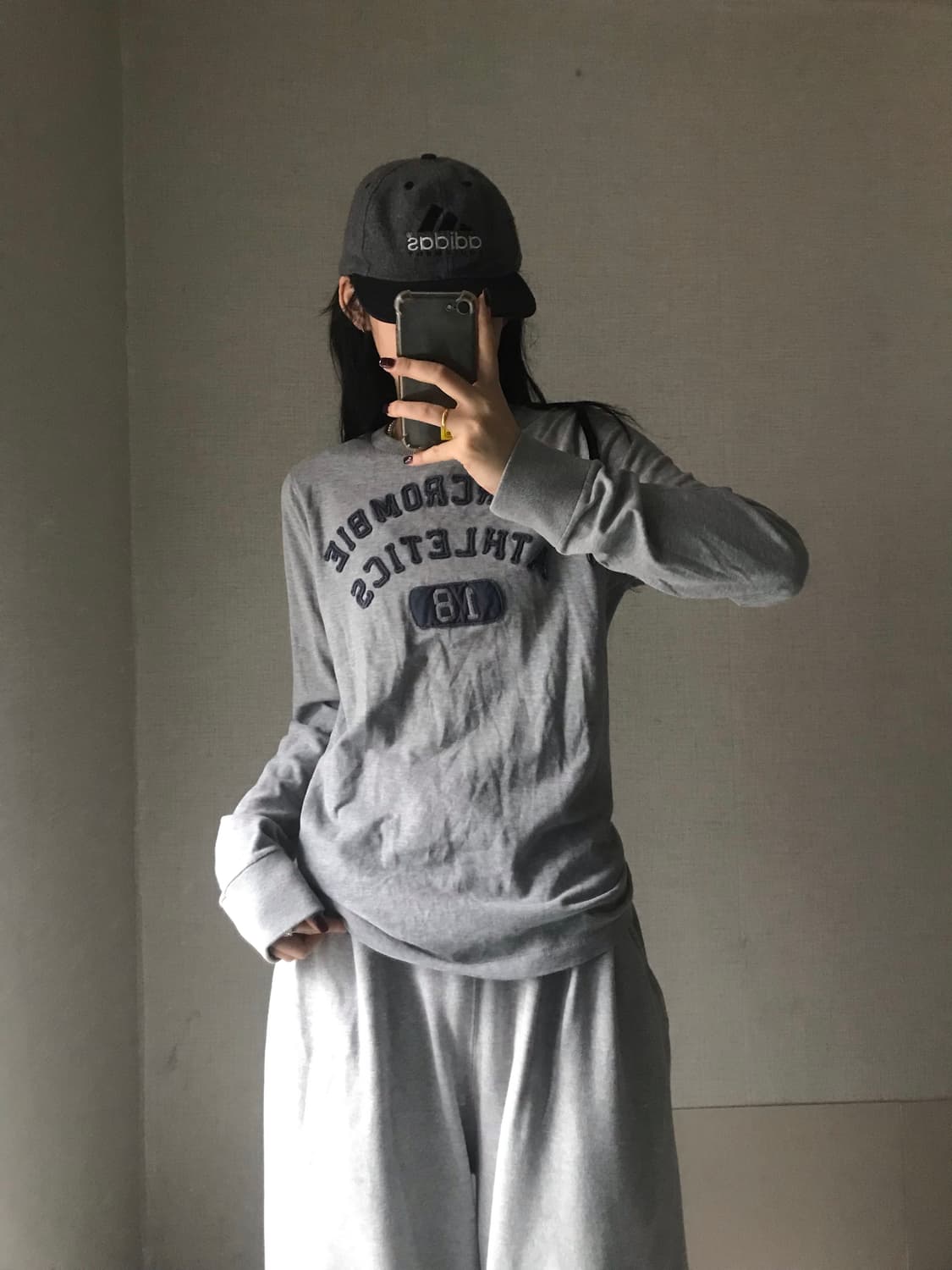 아베크롬비 그레이 롱슬리브 상품이미지1
