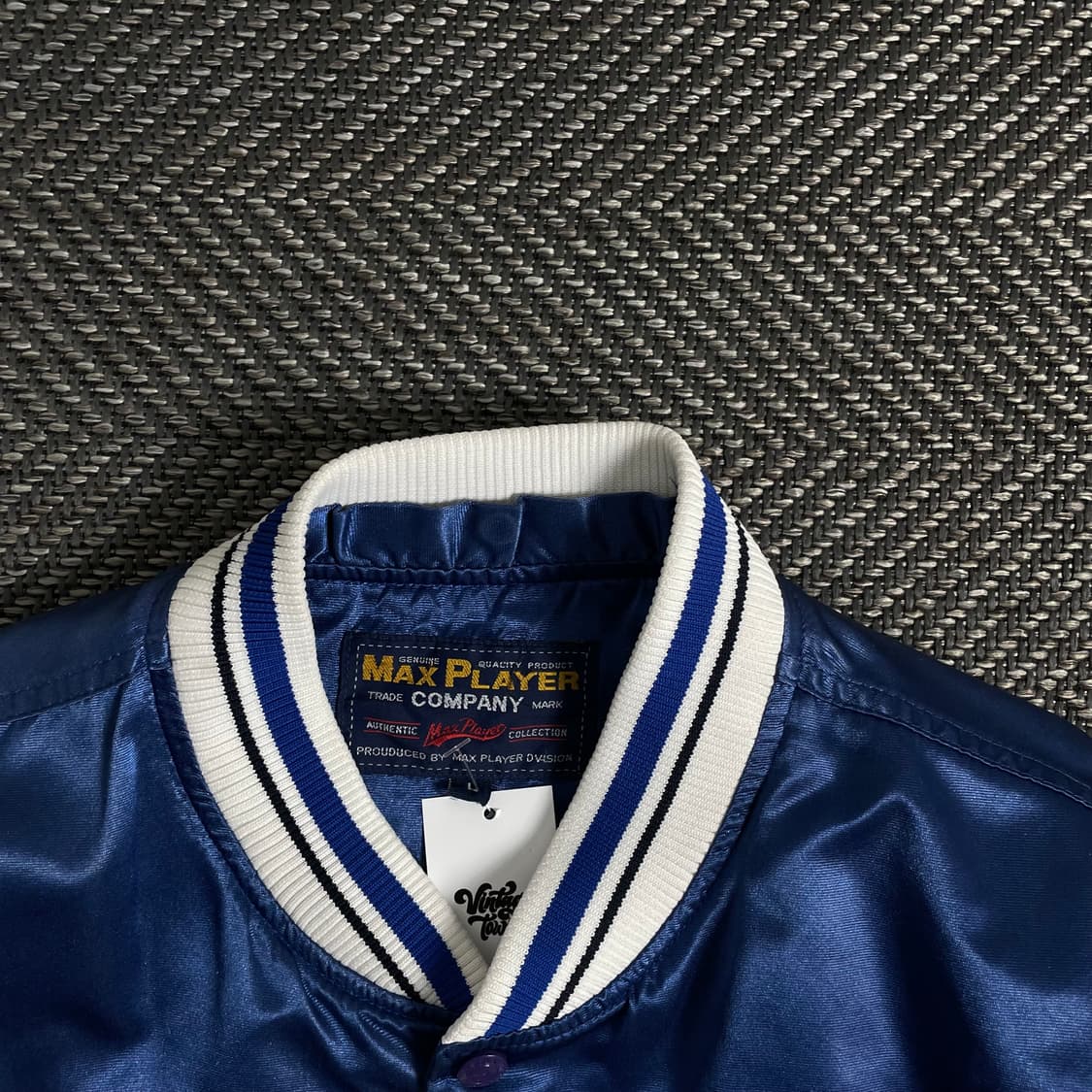 맥스플레이어 올드스쿨 사틴 바시티 자켓o 3120 상품이미지4