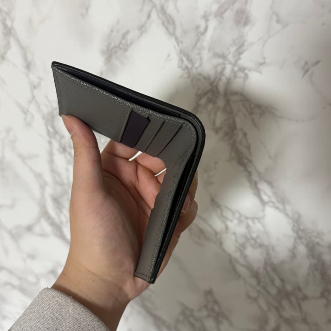 [OS] 프라다 그레이 카드 반지갑 상품이미지5