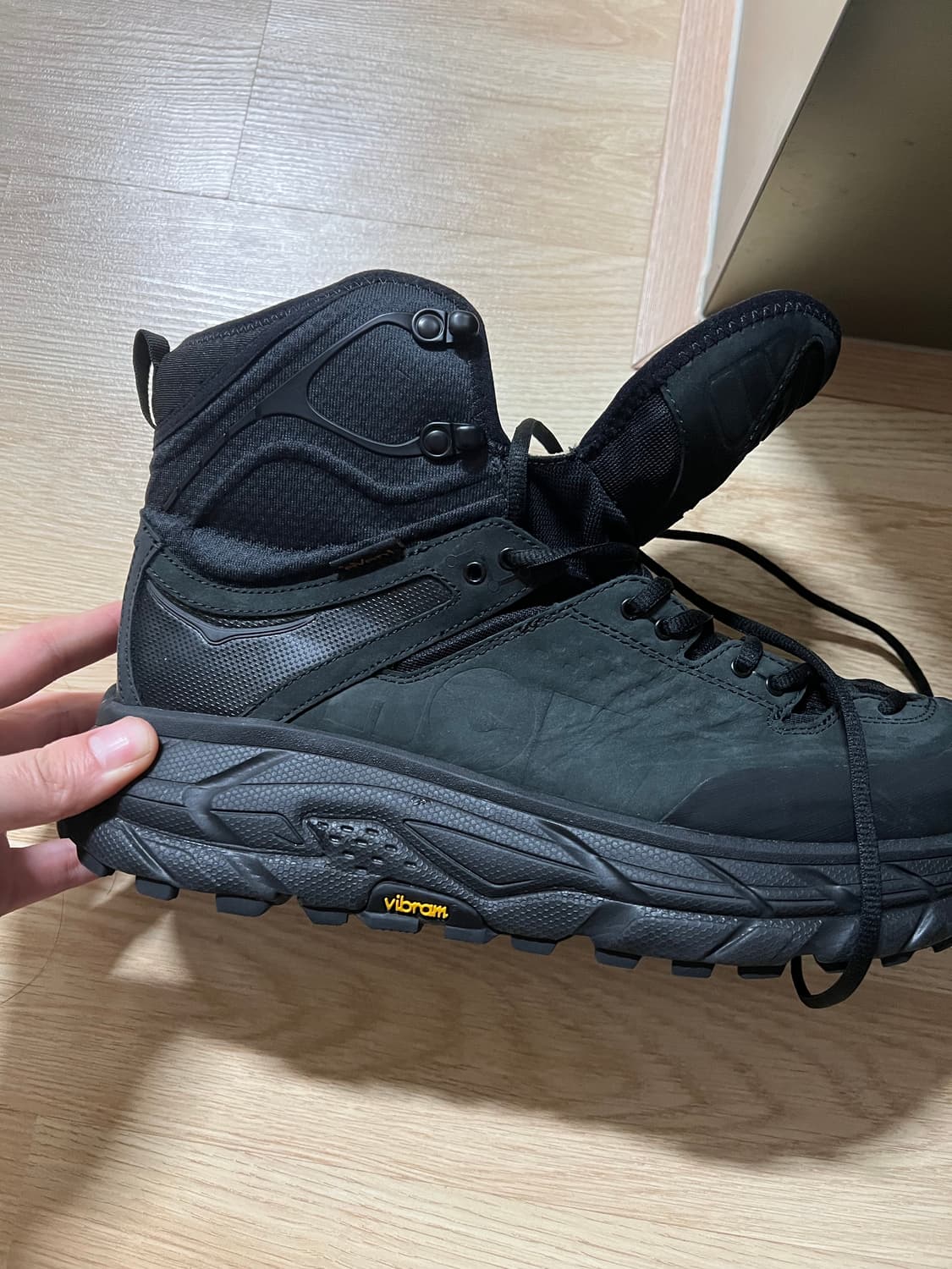 호카오네오네 토르 하이 울트라 블랙 2세대 WP 280 상품이미지1