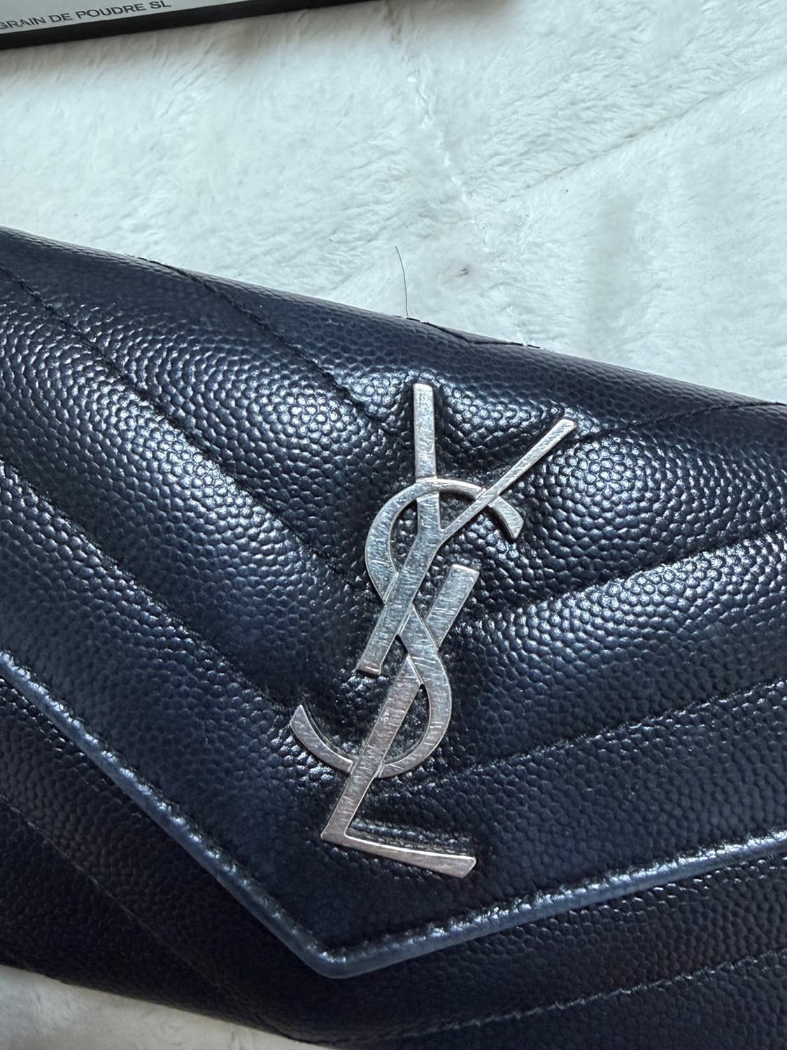 입생로랑 은장 지갑 상품이미지3