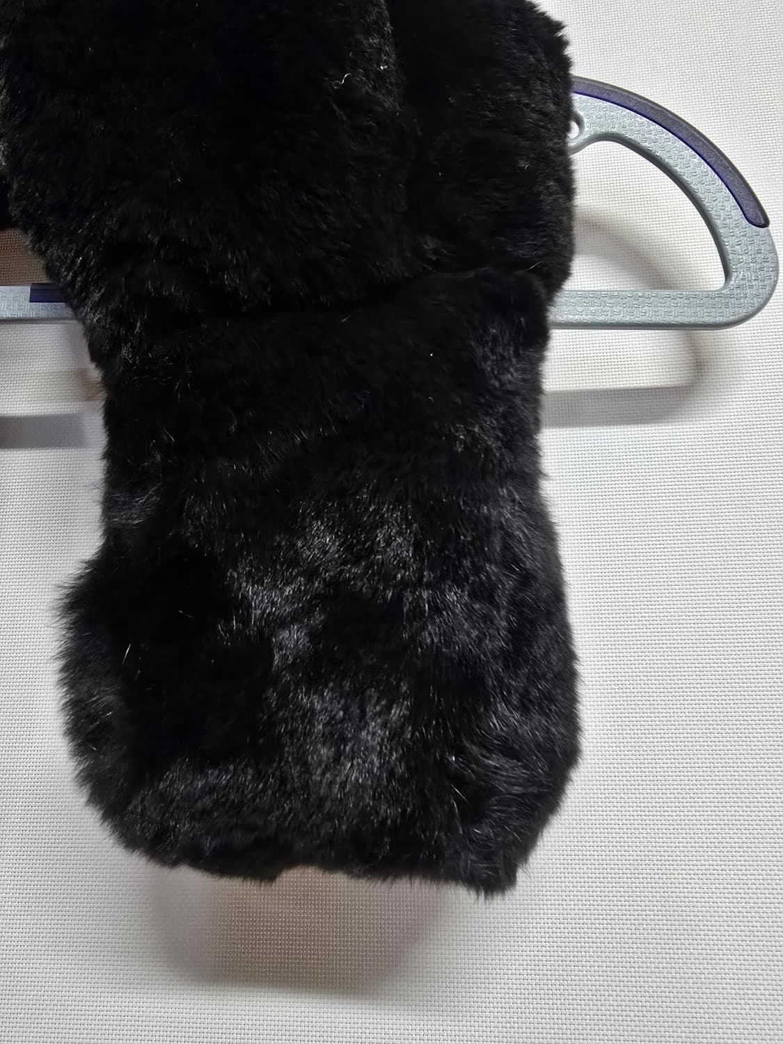 메트로시티 블랙 렉스 털 목도리 머플러 상품이미지3