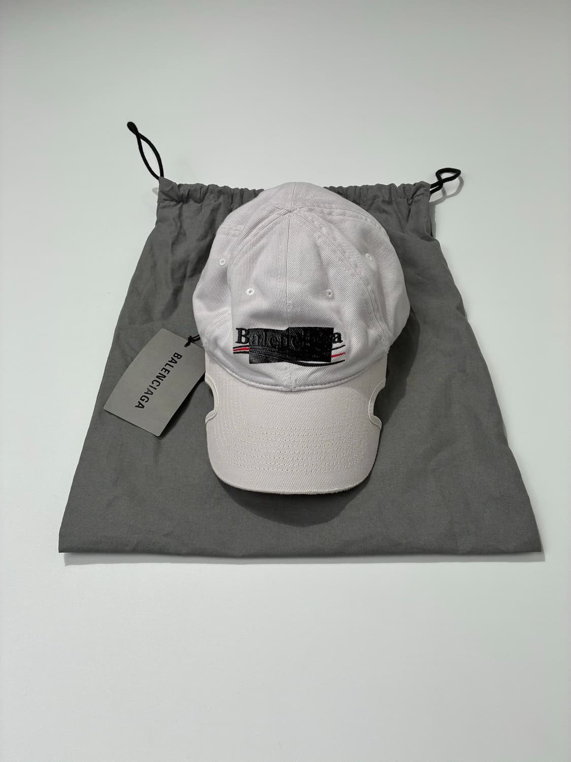 발렌시아가 개퍼 캡 오프화이트 L사이즈 상품이미지1