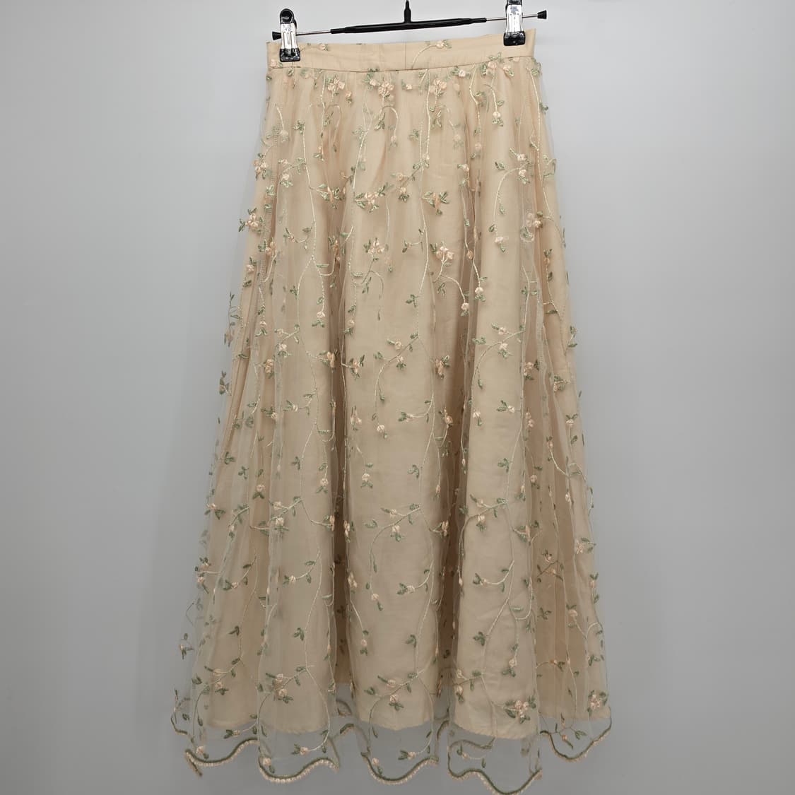 베이지 꽃 자수 롱 스커트  XS 상품이미지1