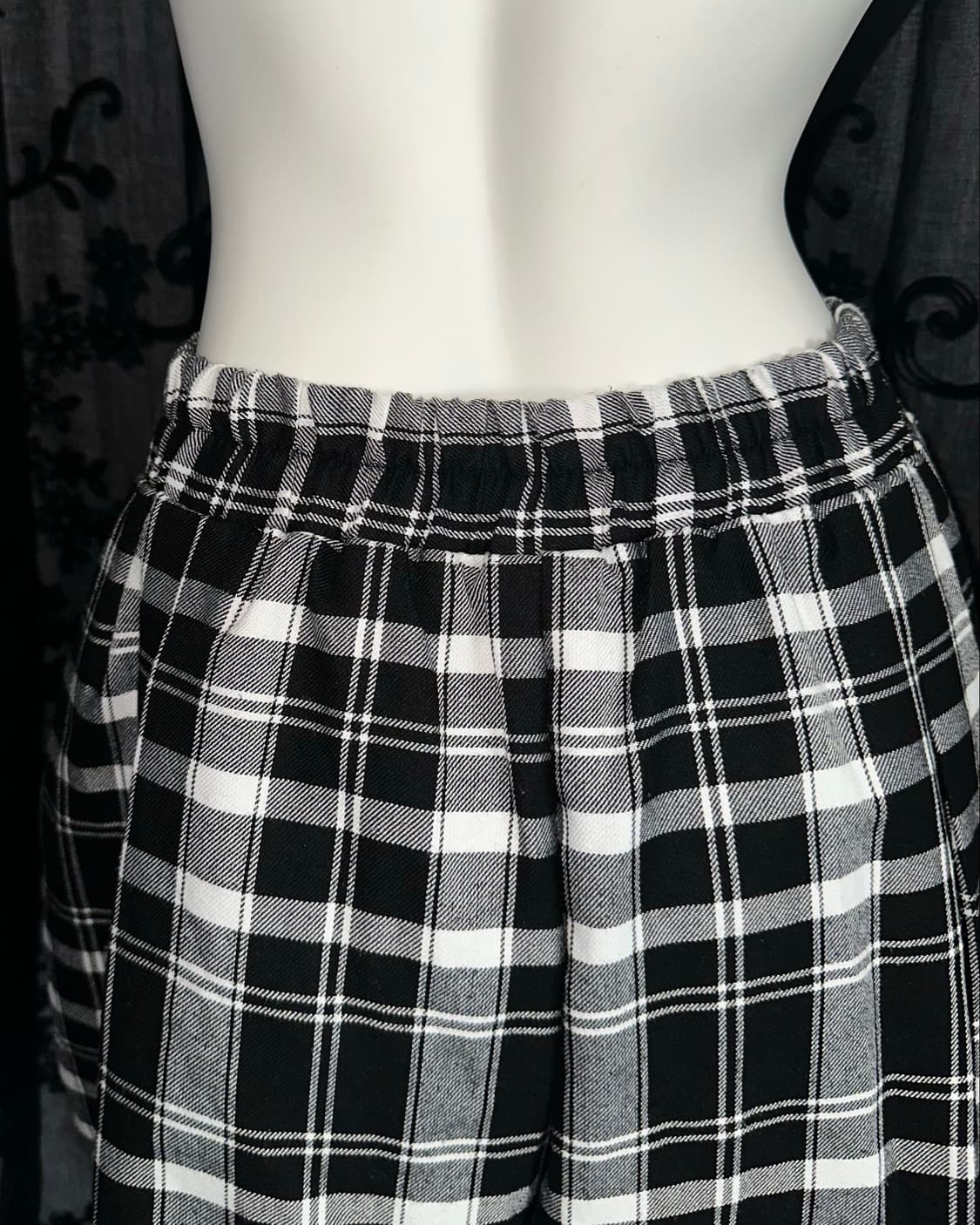 black checkered pleated skirt 상품이미지3