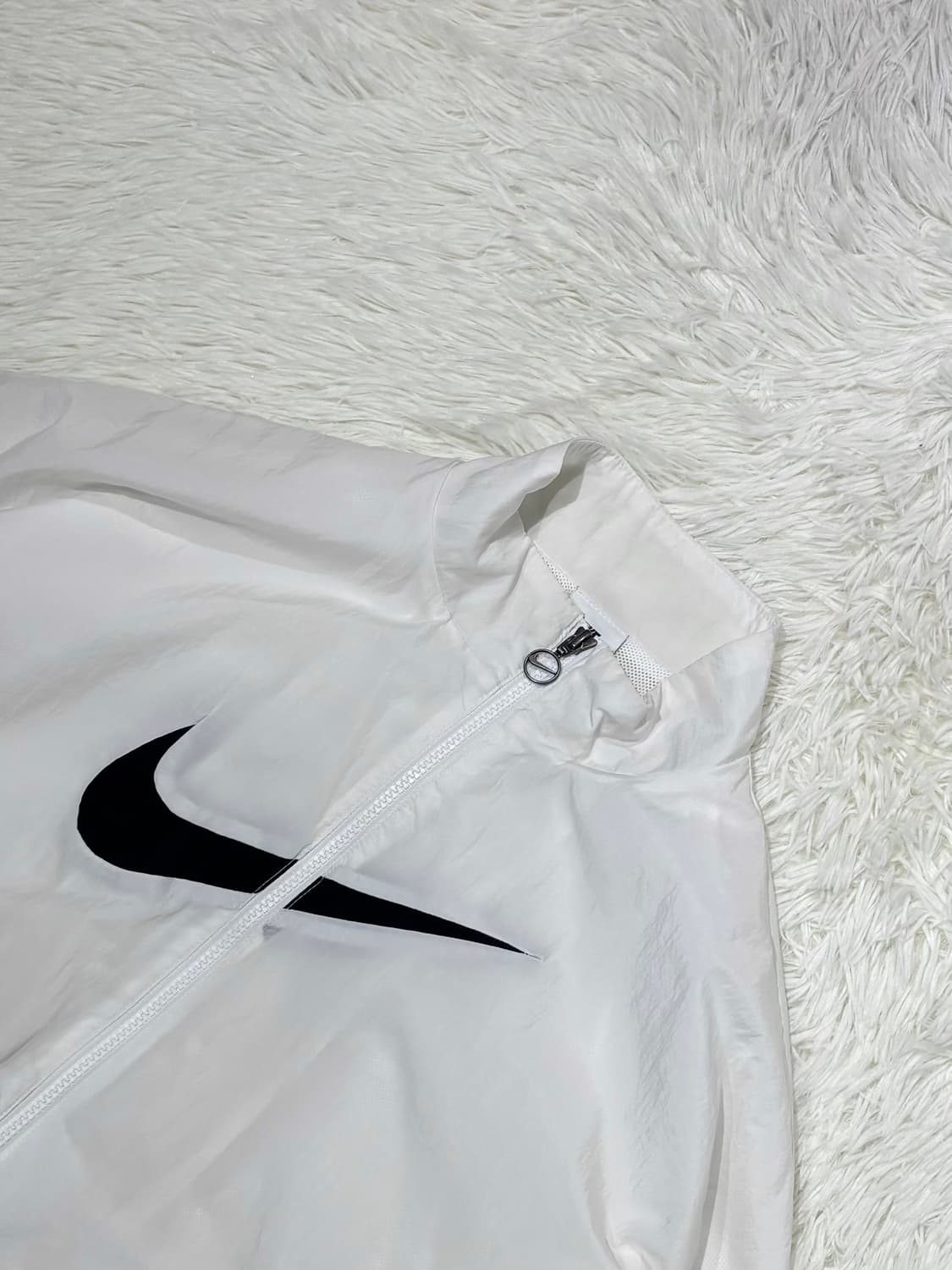 나이키 화이트 빅스우시 오버핏 바람막이 상품이미지4