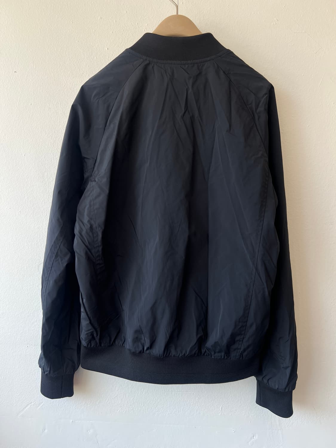 디스커버리 남성 블랙 블루종점퍼 신슐레이트점퍼 상품이미지3