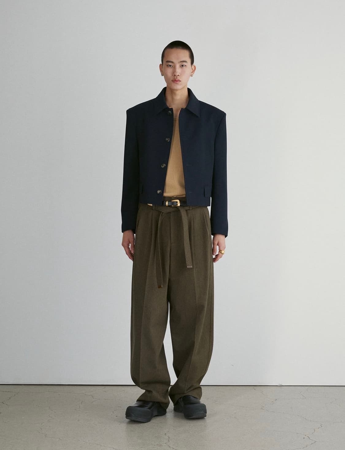 렉토 24F/W 벨트 디테일 하이웨스트 팬츠 카키 상품이미지2