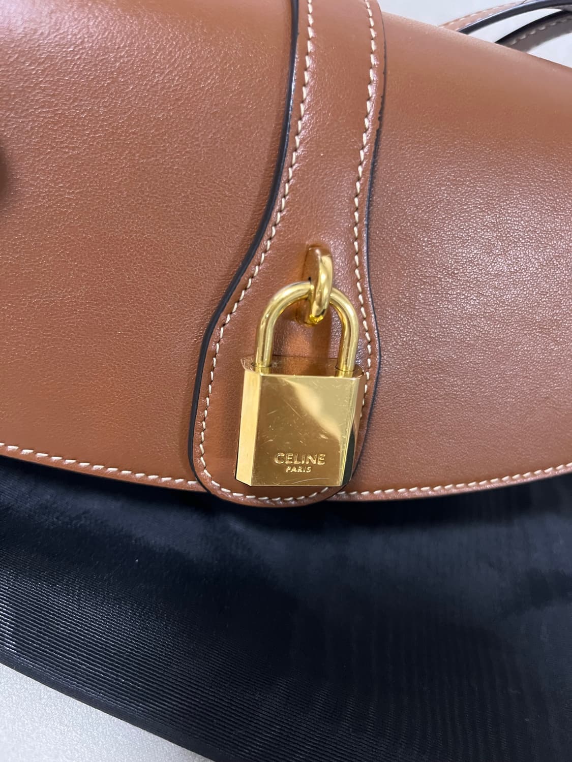 셀린느 타부 스크랩 클러치 미니백 상품이미지5