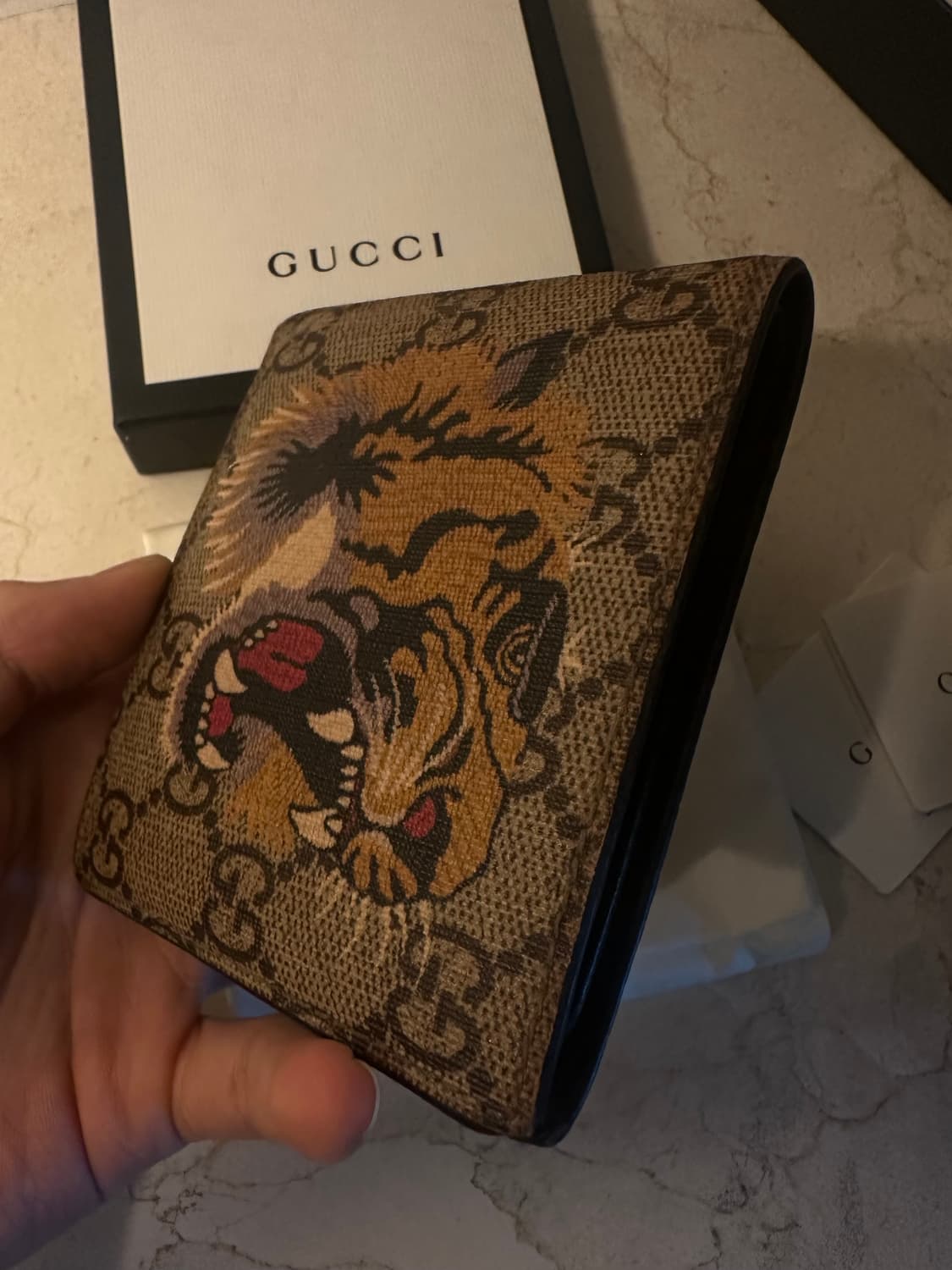 구찌 타이거 프린트 지갑 GG 슈프림 베이지 에보니 상품이미지4