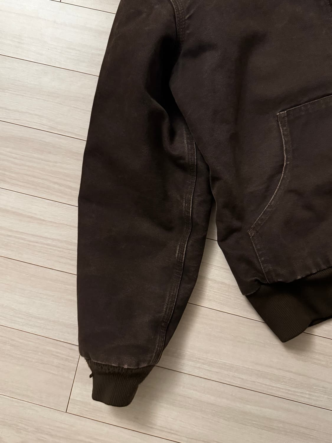 칼하트 덕 액티브 자켓 다크브라운 상품이미지2