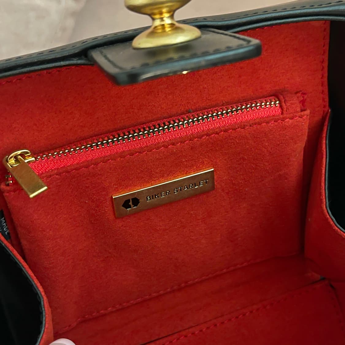 바이커스탈렛 매디슨 박스백 토트 크로스 미니 백 가방 블랙 빈티지 상품이미지8