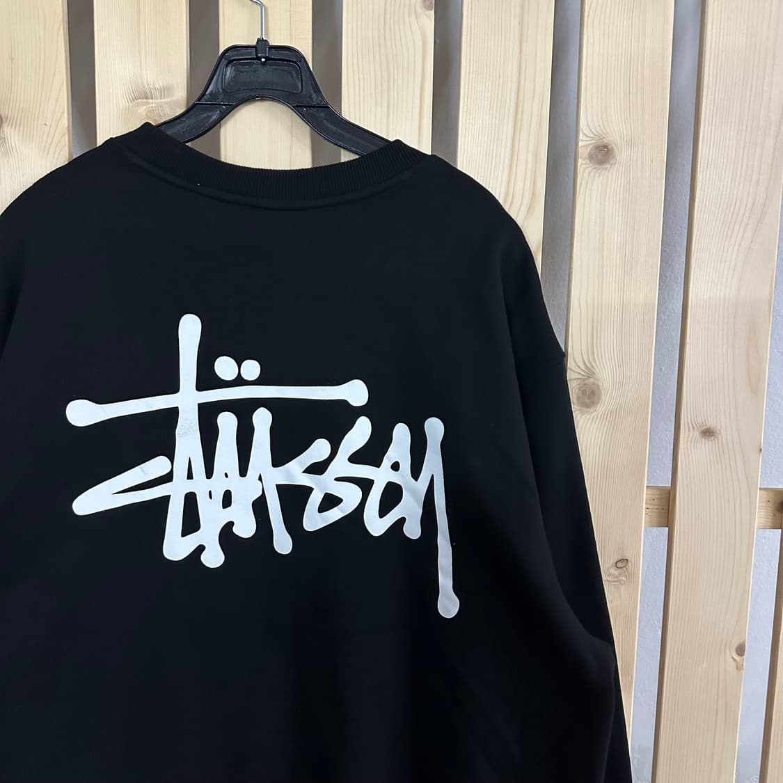 (L) 스투시 블랙 빅로고 맨투맨 상품이미지6