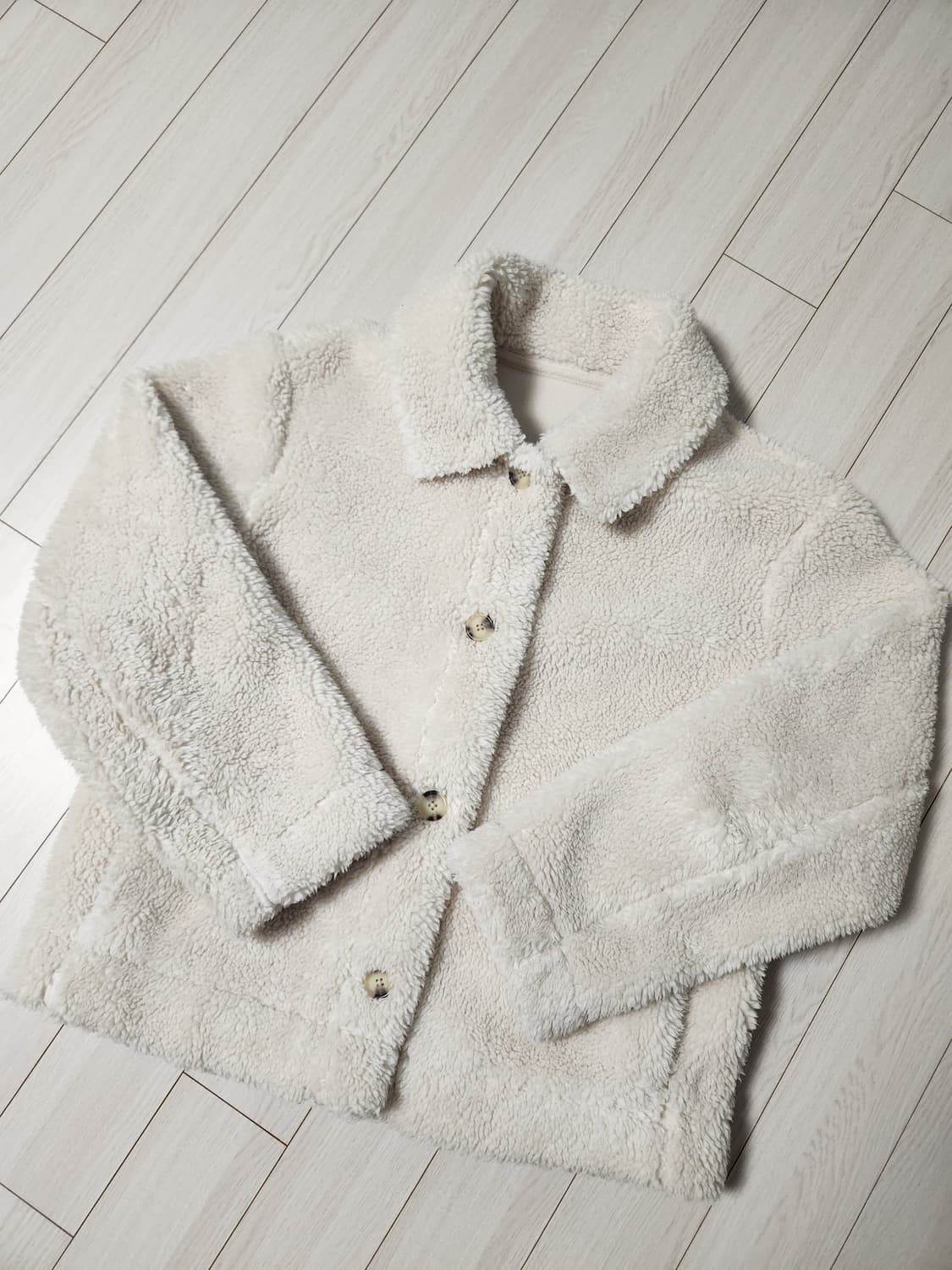 유니클로 여성 카라 플리스 자켓 사이즈L

여러 중고사이트에도 같이 판매 상품이미지1