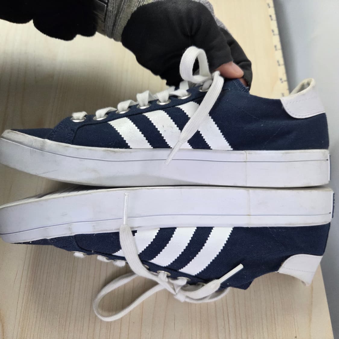 250-255 아디다스 네이비 스니커즈 운동화  상품이미지6