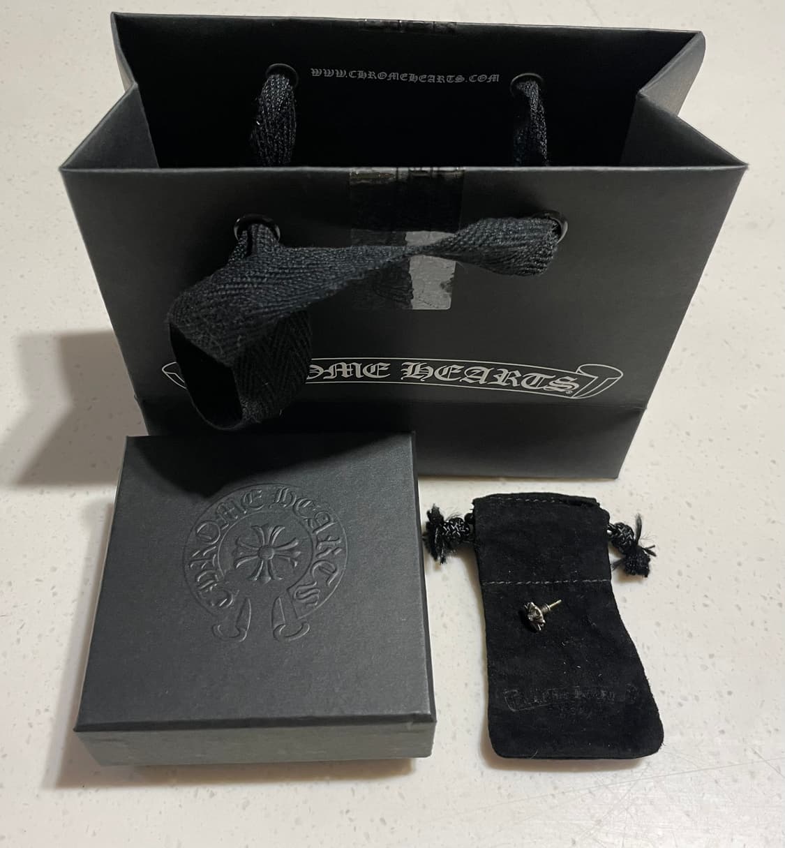 크롬하츠 귀걸이 CH 플러스 다이아 1P 스터드 이어링 상품이미지2