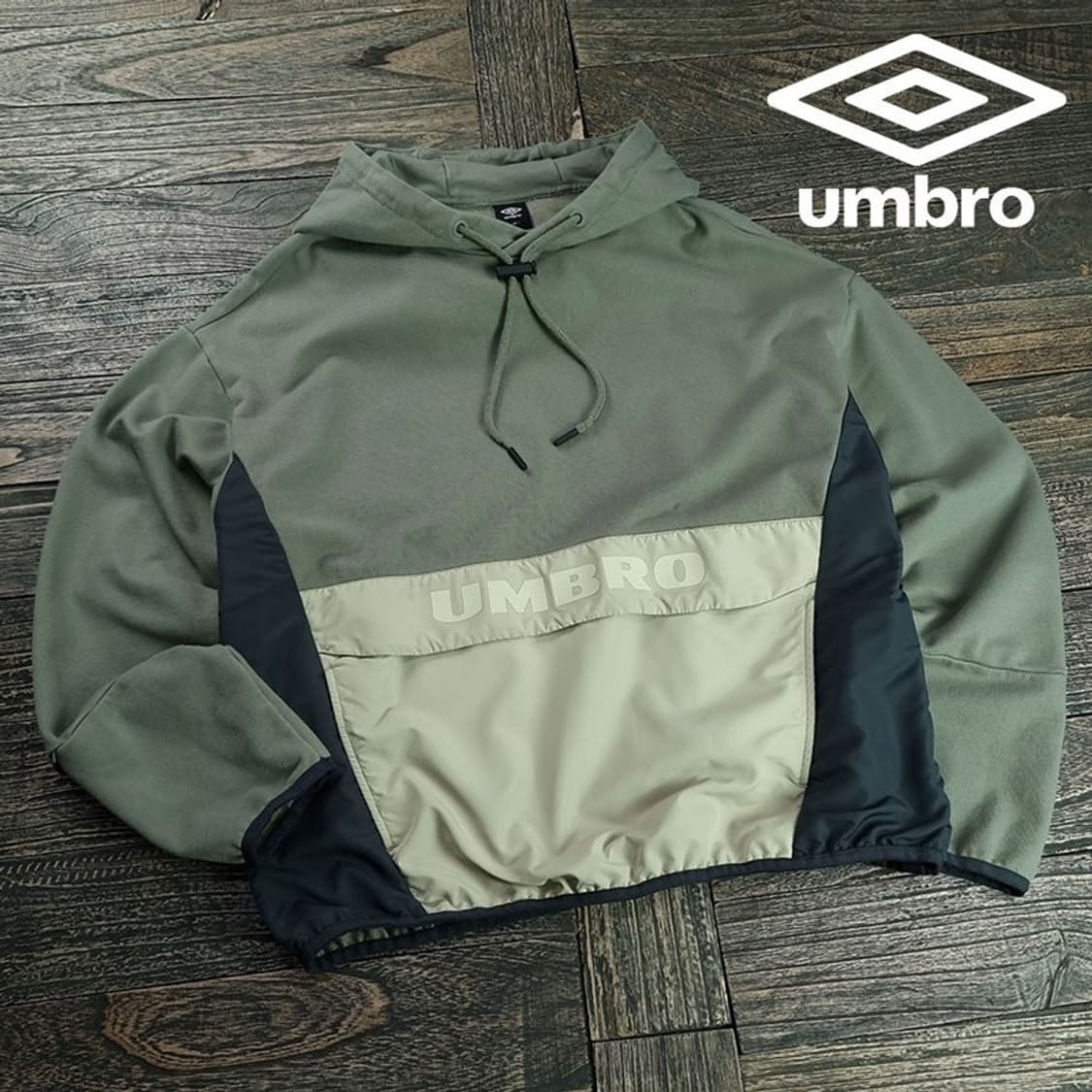 [엄브로] 로고 프린팅 나일론 도킹 오버핏 후드티 M19505 상품이미지1