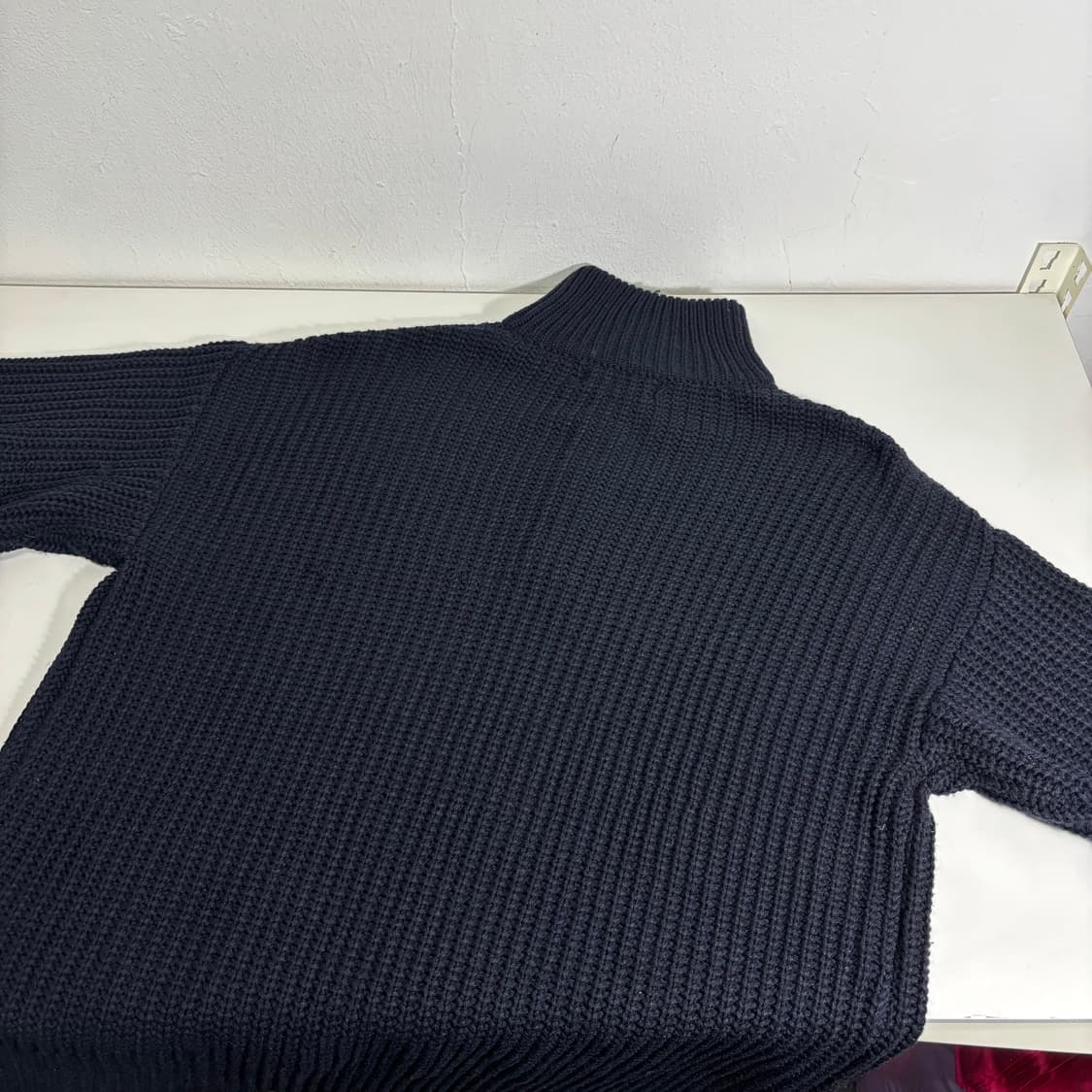 L 트릴리온 다크네이비 반집업니트 상품이미지3