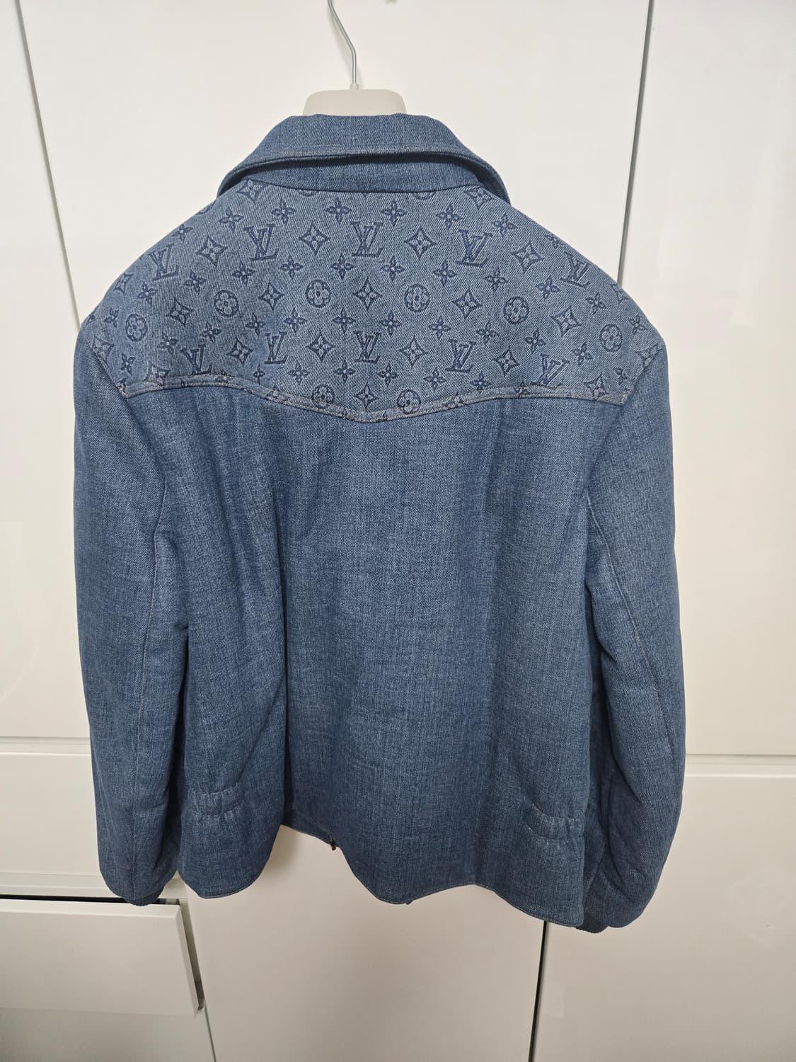 정품 루이비통 카펜더 데님 패딩 50사이즈 상품이미지9