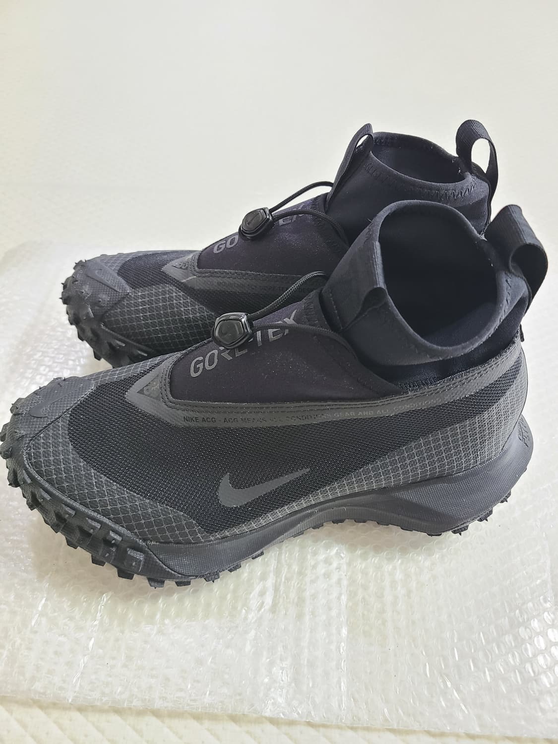 나이키 acg 고어텍스 마운틴플라이 230사이즈 판매 상품이미지2