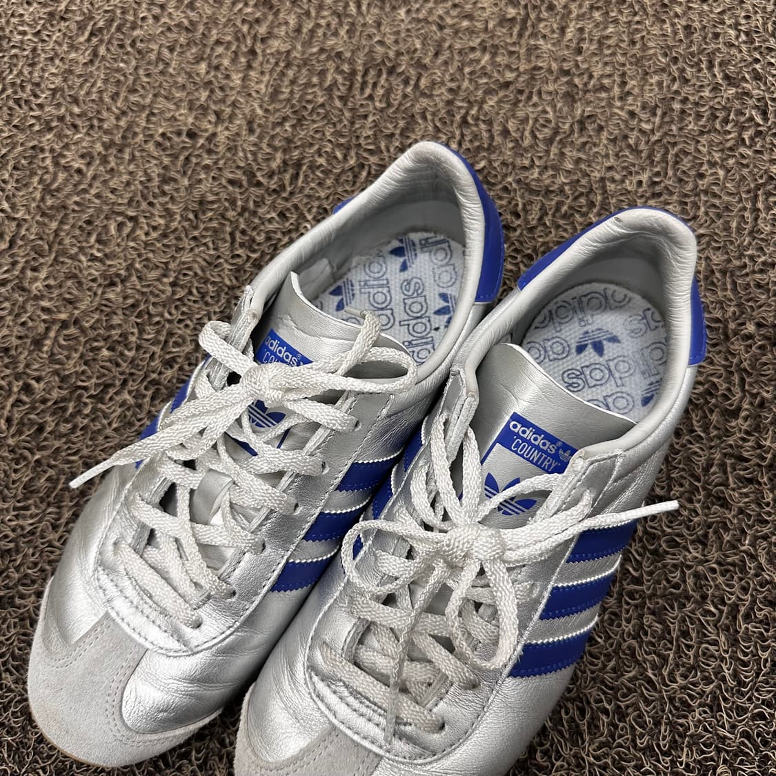 아디다스 컨트리 실버 운동화 스니커즈 235사이즈 상품이미지3