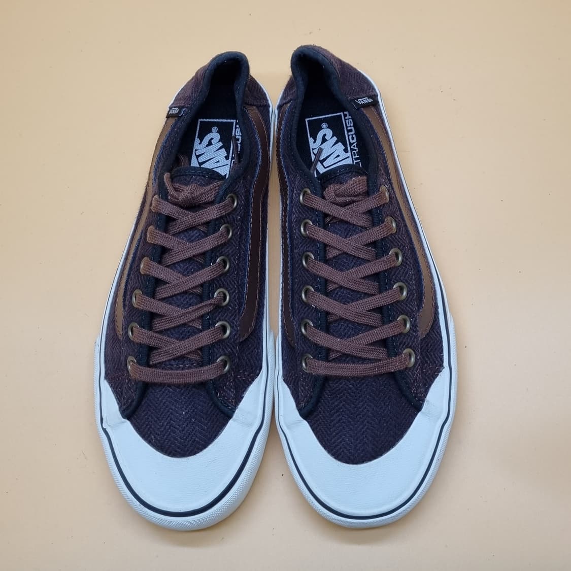 반스 블랙볼 패브릭브라운 스니커즈260. 상품이미지2