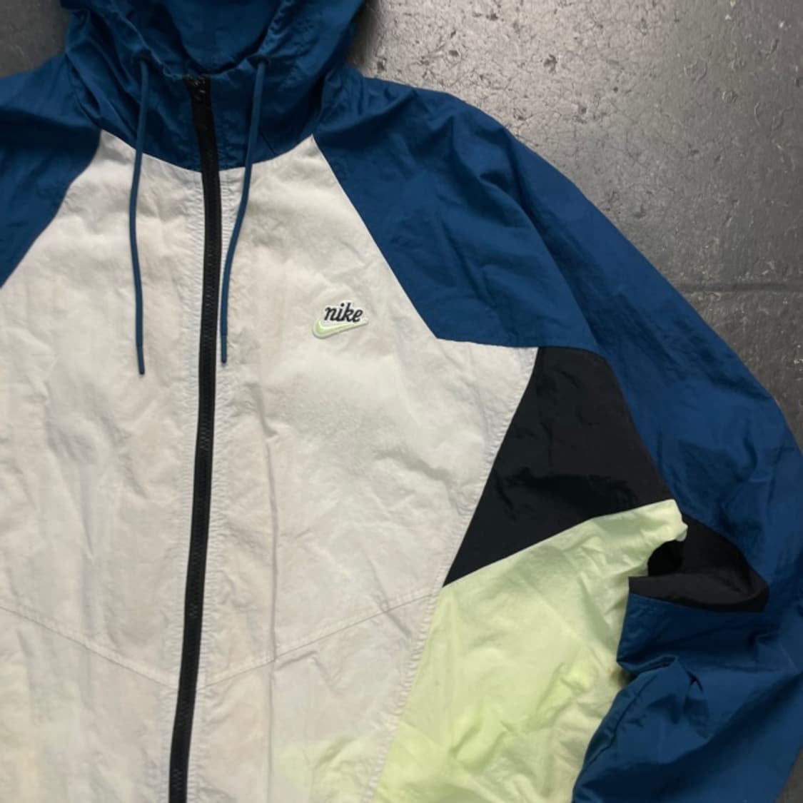 105 나이키 헤리티지 윈드러너 자켓  상품이미지2