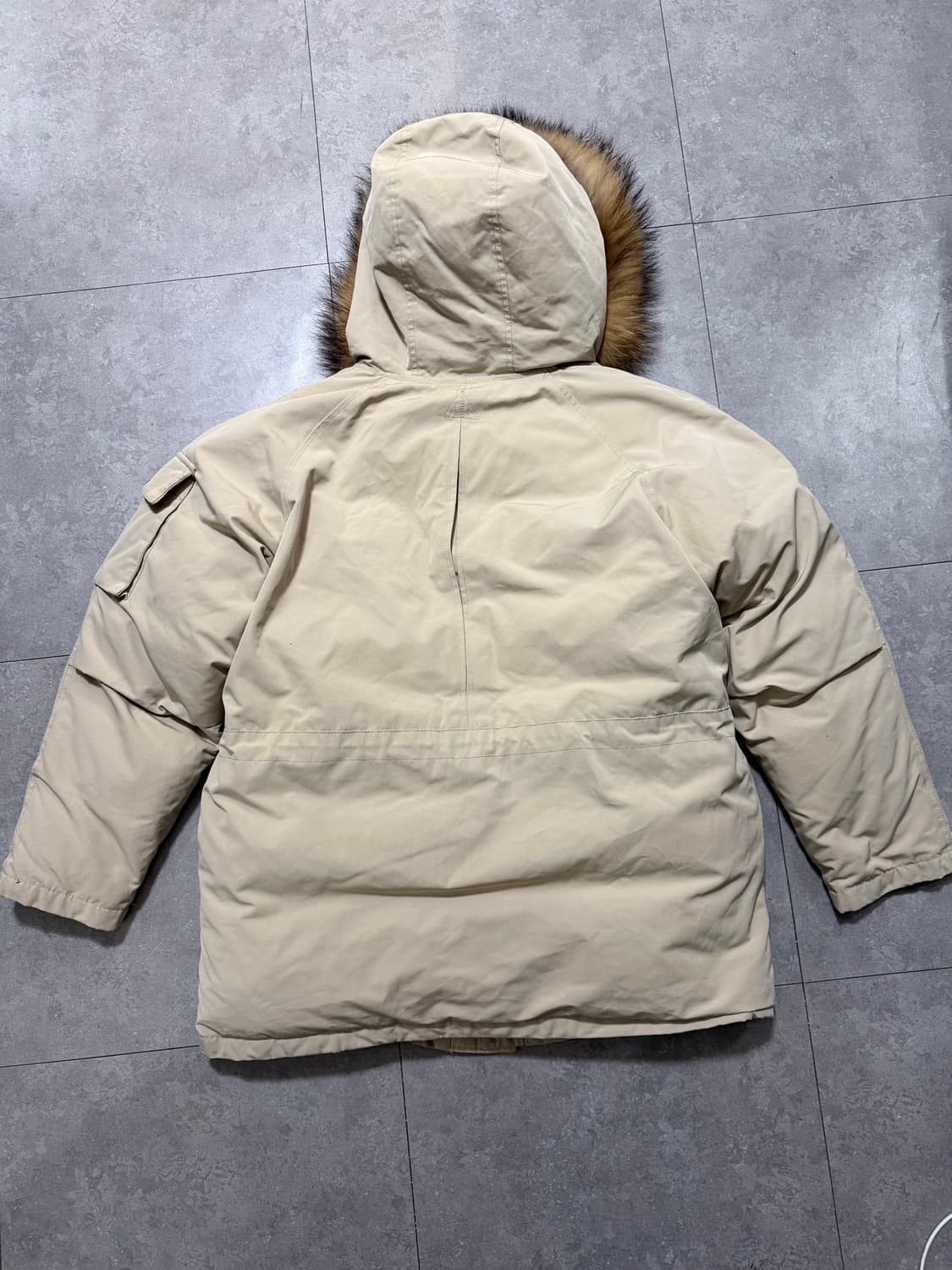 유니폼브릿지 베이지컬러 빈티지 아크틱 다운패딩파카 105size   상품이미지7