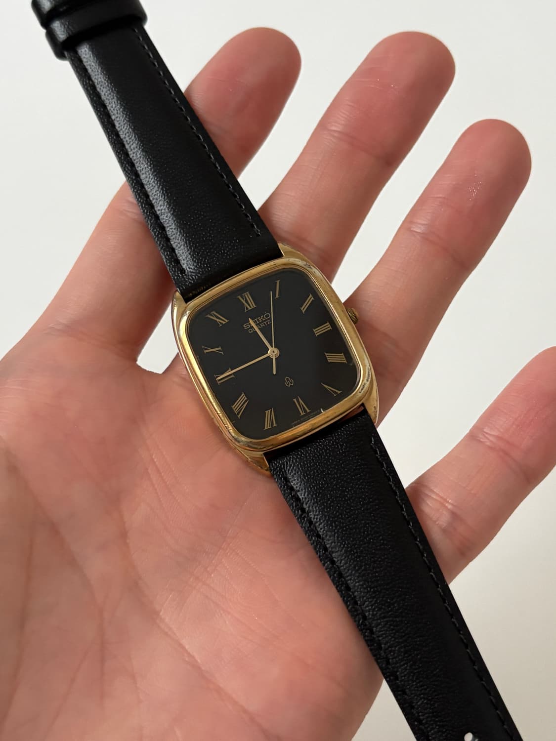 1980s Chariot Black Gold Tank Quartz 상품이미지1