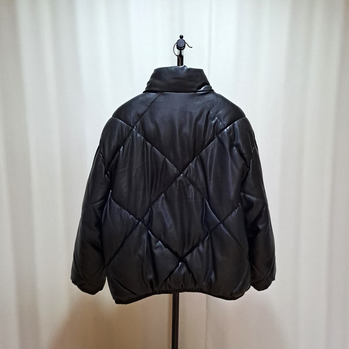 (택포) ZARA 페이크 레더 빅퀼팅 패딩 자켓 L A922 상품이미지6