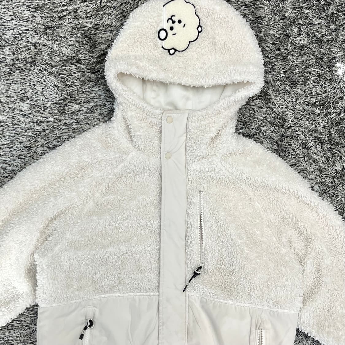 코오롱스포츠 BT21 RJ 후리스 (S) 상품이미지2