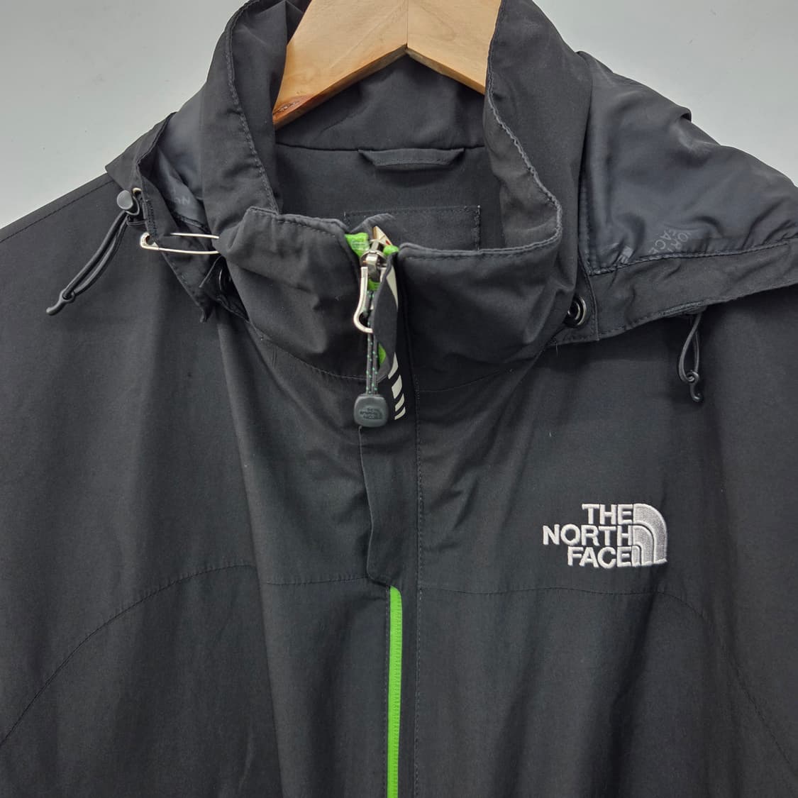 노스페이스 블랙 바람막이 자켓 남L 상품이미지4