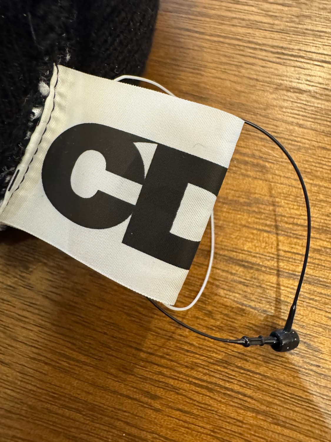 [OS] 꼼데가르송 CDG 로고패치 블랙 비니 상품이미지5