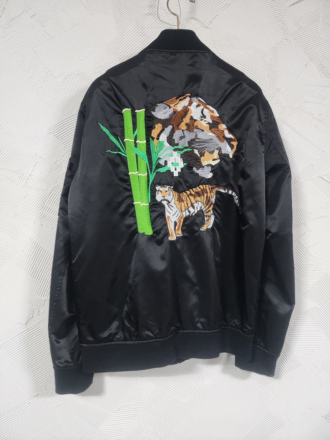 마르셀로불론 알파인더스트리 콜라보 블랙 봄버 자켓 상품이미지3