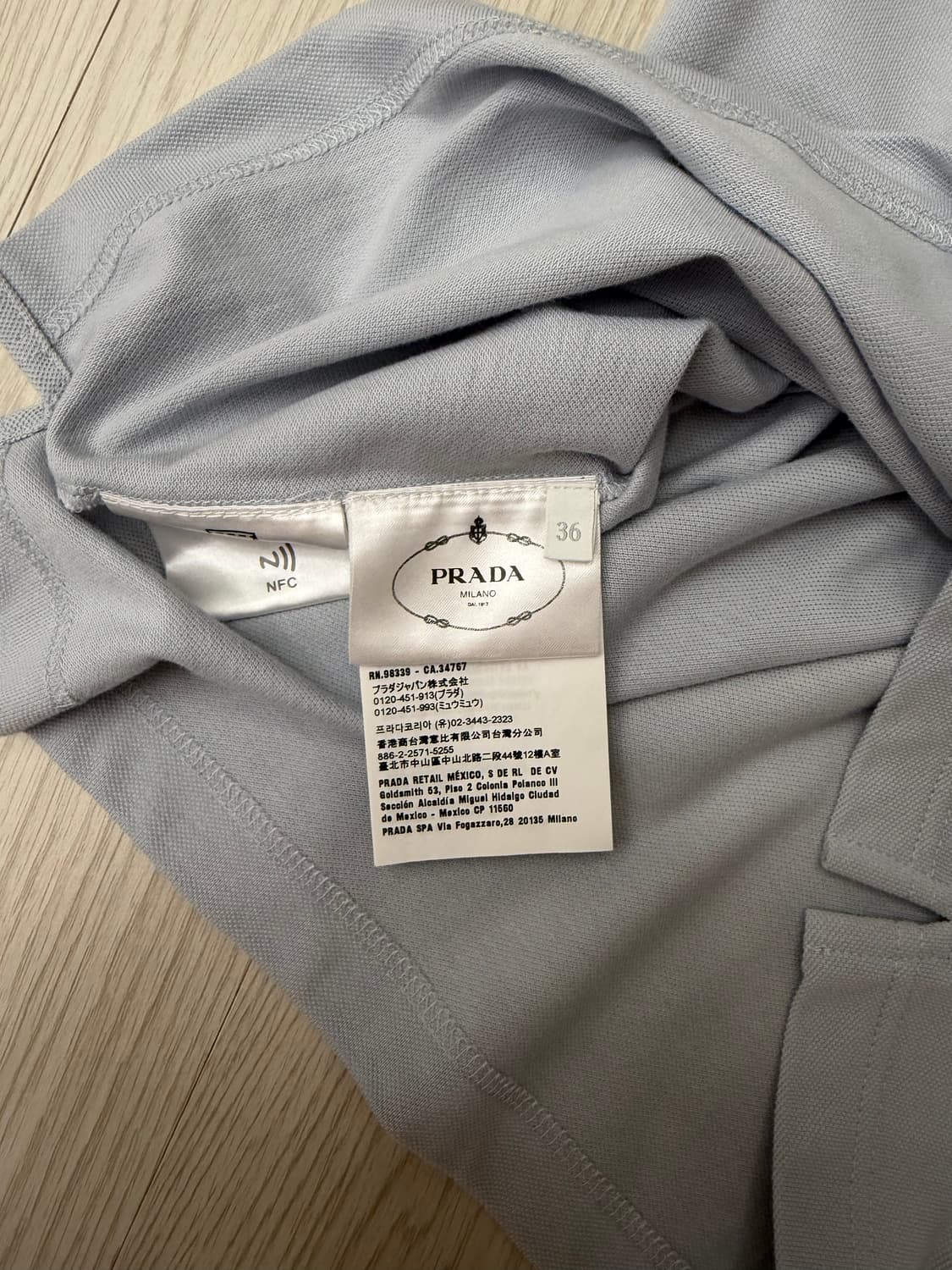 프라다 피케티셔츠 상품이미지3