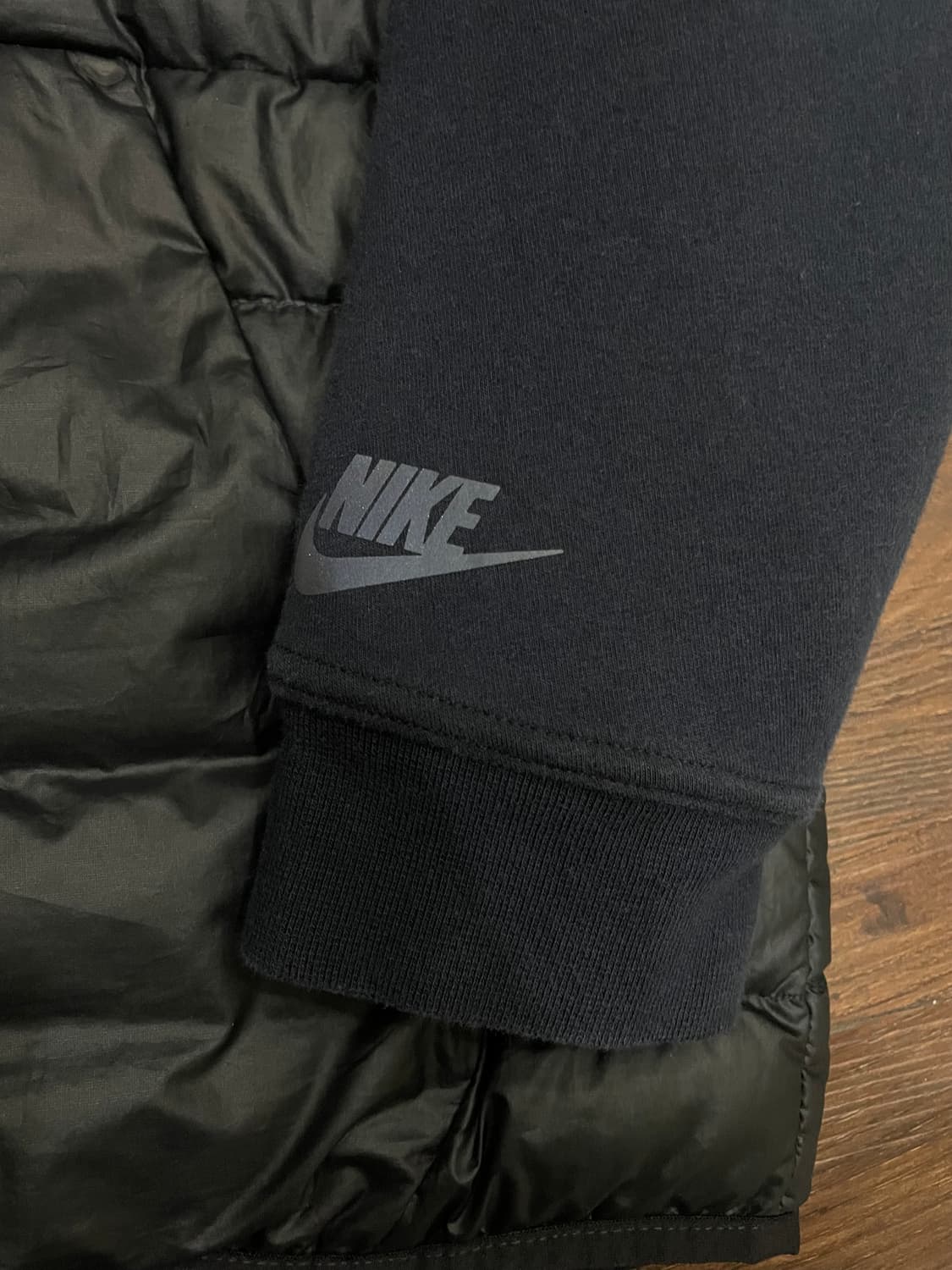 나이키 테크 플리스 에어로로프트 800 구스다운 자켓 블랙 상품이미지5